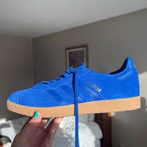 Adidas Gazelle Electric Blue Shoes, Size 9.5 Women's, Size 8 Men's
